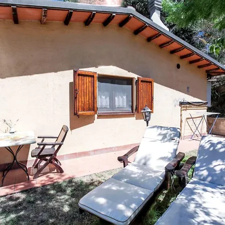 Charming House In With Shared Pool Ramazzano - Le Pulci