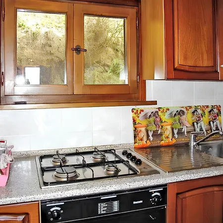 Charming House In With Shared Pool *
