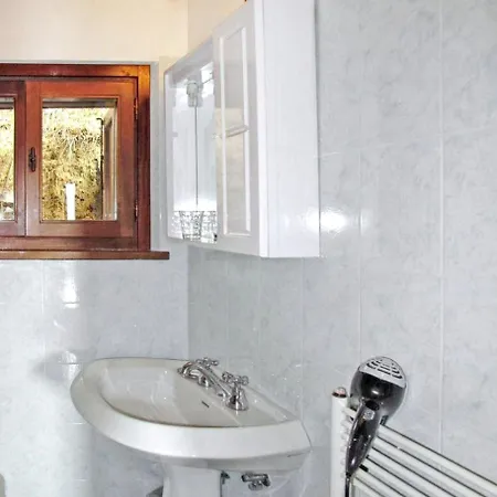 Charming House In With Shared Pool Semesterbostad Ramazzano - Le Pulci