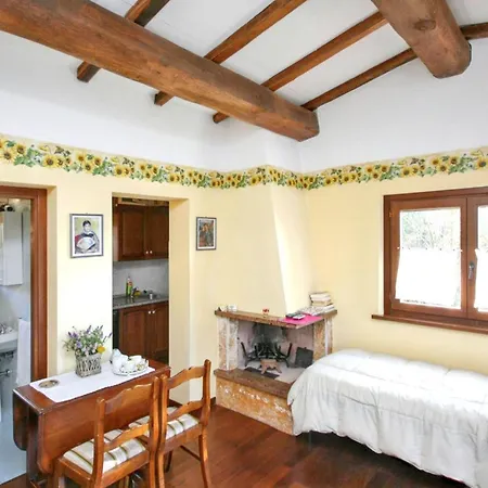 Charming House In With Shared Pool * Ramazzano - Le Pulci