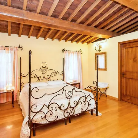 Charming House In With Shared Pool Ramazzano - Le Pulci
