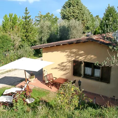Charming House In With Shared Pool Semesterbostad *