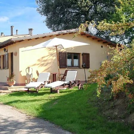 Semesterbostad Charming House In With Shared Pool Ramazzano - Le Pulci