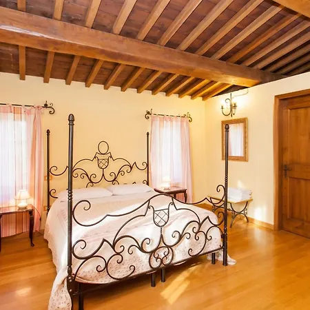 Charming House In With Shared Pool Semesterbostad Ramazzano - Le Pulci