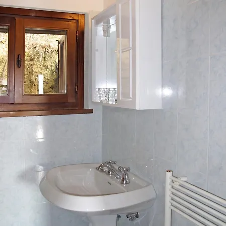 Charming House In With Shared Pool Semesterbostad Ramazzano - Le Pulci