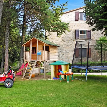 Semesterbostad Charming House In With Shared Pool *