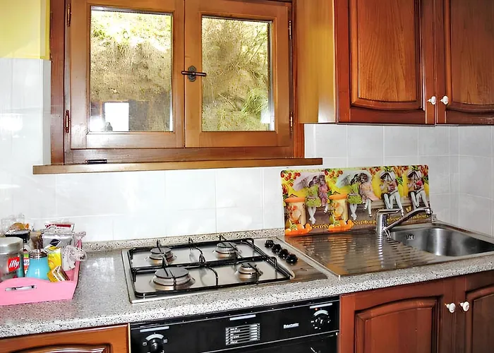 Charming House In With Shared Pool *