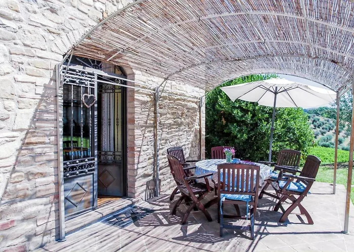 Charming House In With Shared Pool Dom wakacyjny *